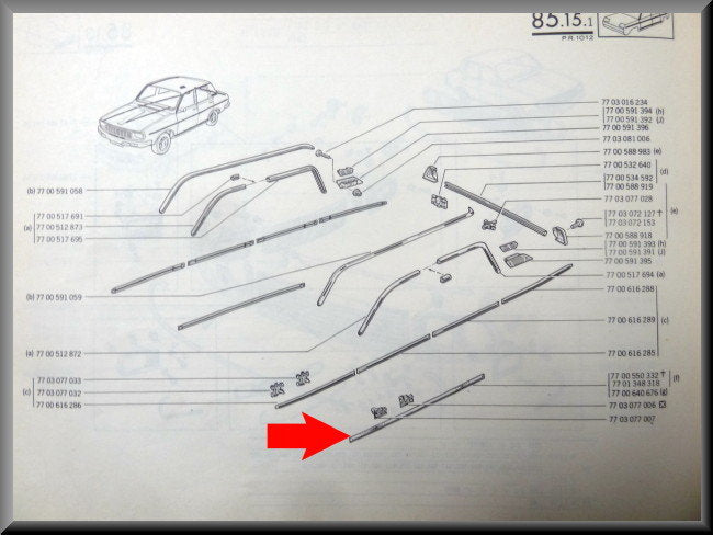 Bande chromée bas de caisse – Renault 12 – Renault 4 - OEM 7701348318