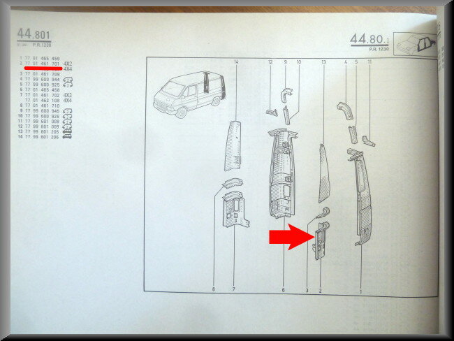 Partie d'angle arrière gauche – Renault Trafic – OEM 7701461701 – NOS