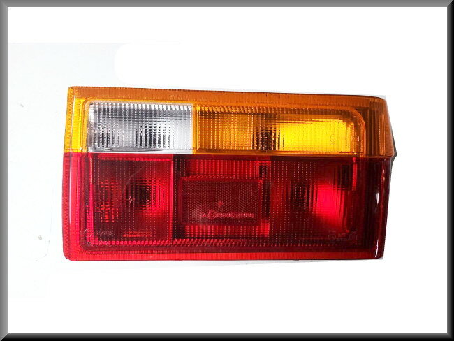 Complete achterlicht unit rechts met glas (Farba) – Renault 9 – OEM 7701367632 – NOS