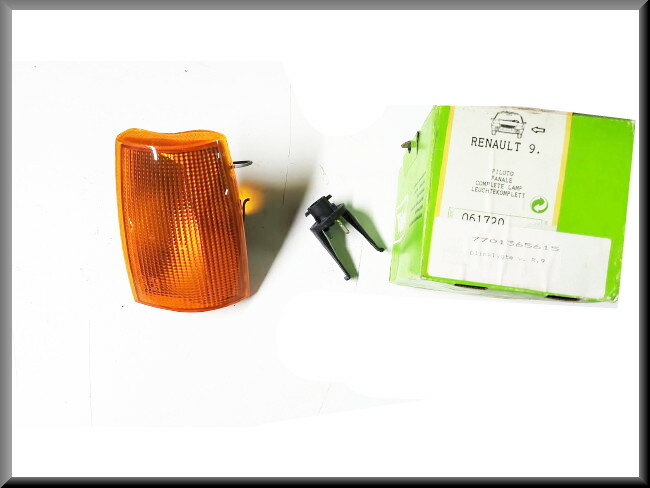 Turn signal left – Renault 9 - Renault 11 – OEM 7701365615 – NOS