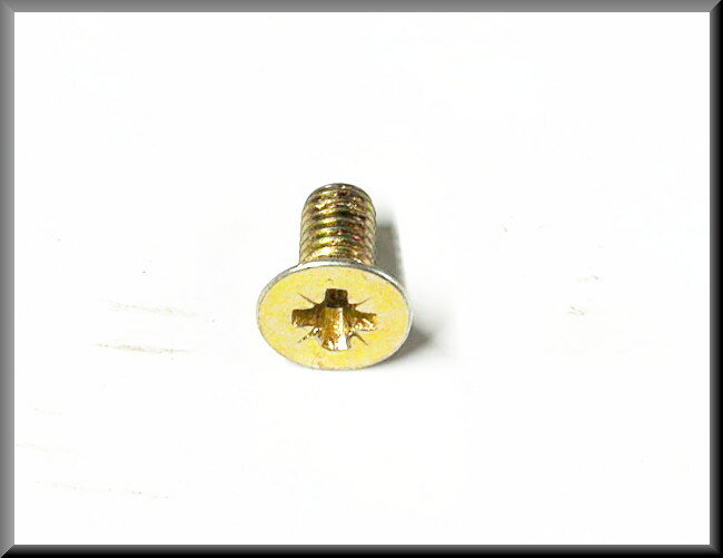Crosshead bolt M6x12 (yellow passivated) – Renault 16
