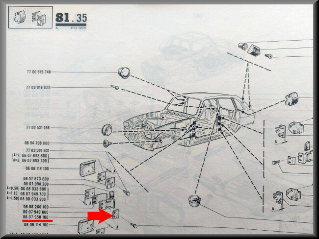 Portiervanger voorzijde – Renault 16 – OEM 0607950100