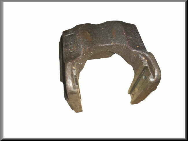 Brake caliper bracket – Renault 16 TX (1973-1975)