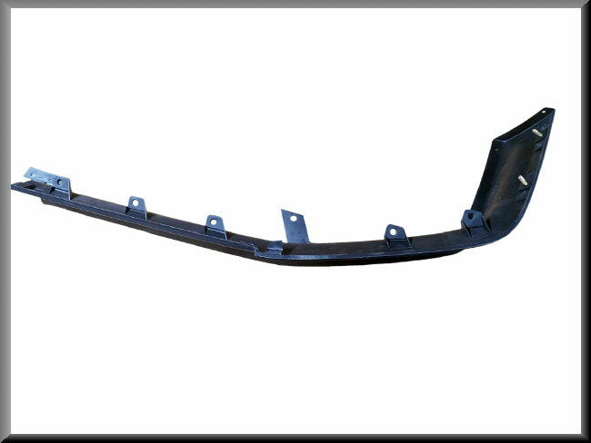 Spoiler part left – Renault 21 – OEM 7700766210 – NOS