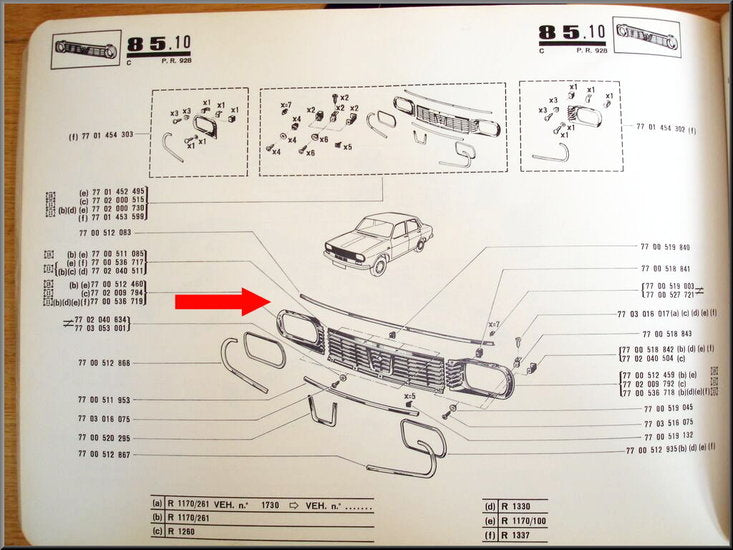 Grill rechterdeel met chroomrand – Renault 12 – OEM 7701454303