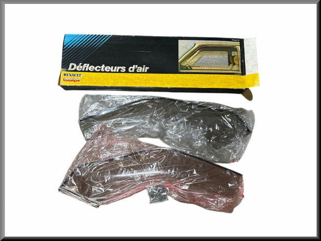 Jeu de déflecteurs latéraux avec fixation – Renault 25 – OEM 7701406993 – NOS