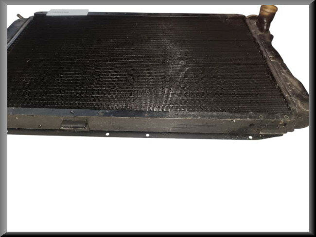 Radiateur – Renault 17 – OEM 7700531369 – NOS