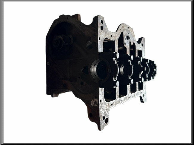 Bloc-moteur nu – Renault 12 – OEM 7701457294 / 7701459878 / 7700628129 / 7701458698 – NOS