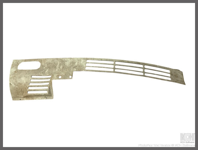 Deel frontplaat onderzijde rechts – Renault 12 – OEM 7700615881 – NOS