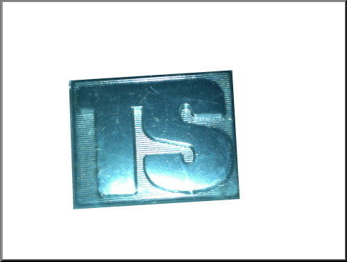 Emblème – Renault 12 TS – OEM 7700550307