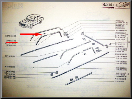 Gutter molding connector – Renault 12 – OEM 7700517691