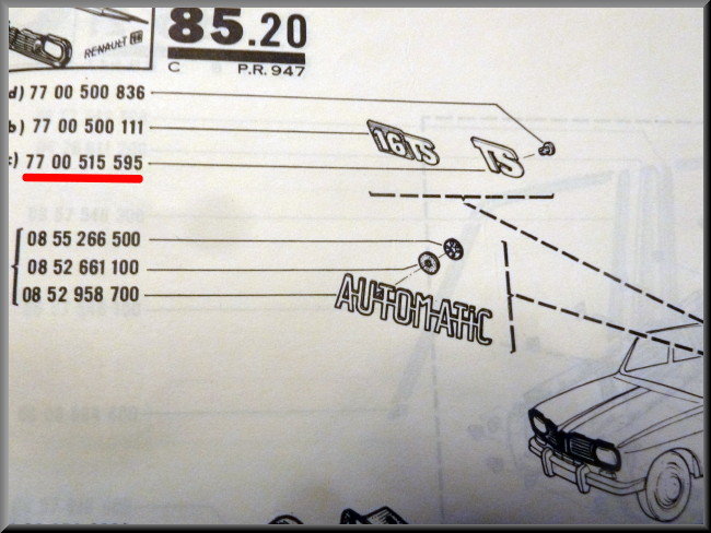 Emblème « TS » – Renault 16 – OEM 7700515595