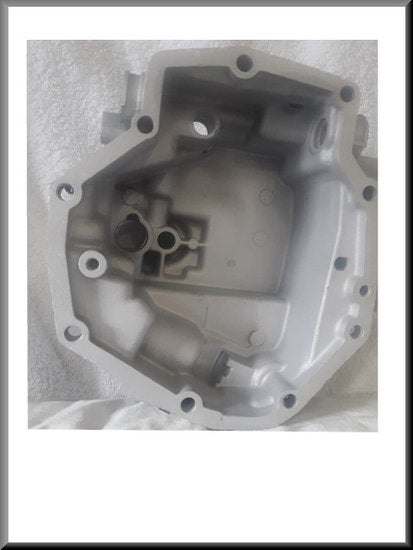 Couvercle arrière (BV 5 rapports) – Renault 16 – OEM 7700559487 / 7700577099