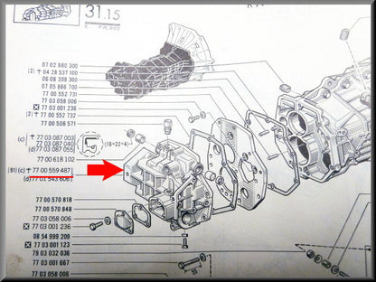 Couvercle arrière (BV 5 rapports) – Renault 16 – OEM 7700559487 / 7700577099