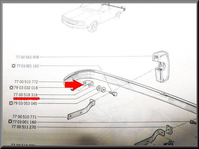 Bumpersteun rechts achter – Renault 12 – OEM 7700518318