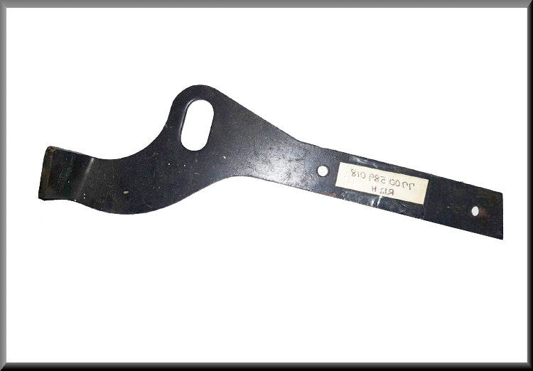 Bumpersteun links achter – Renault 12 – OEM 7700589017