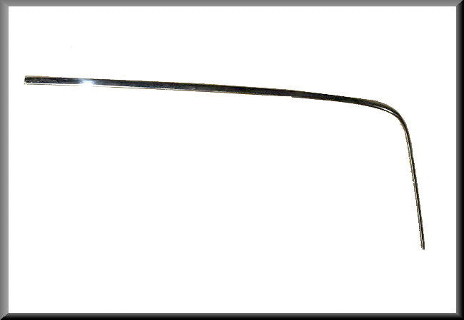 Baguette de pare-brise en caoutchouc (supérieur gauche) – Renault 16 – OEM 0857618200 – Occasion