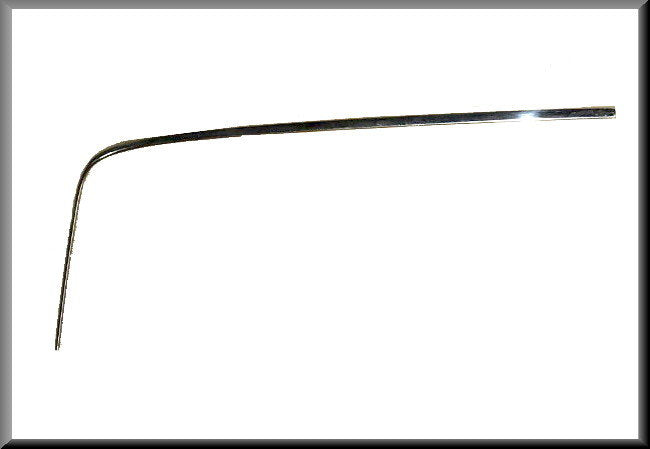 Joint de pare-brise (bande décorative, coin supérieur droit) – Renault 16 – OEM 0857618400 – Occasion