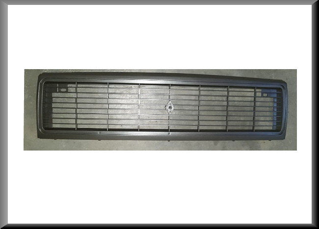 Grill middenstuk – Renault 12 – OEM 7700636496