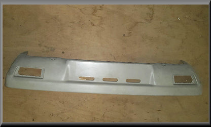 Pare-chocs avant (gris clair) – Renault 14 type 1 – OEM 7701461329 / 7700585251 – NOS