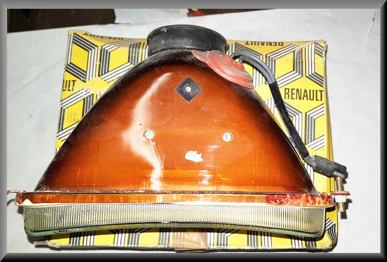 Koplamp (Kangeroo) Cibie  – Renault 16 TS type 2 – OEM 7701017180A – Used
