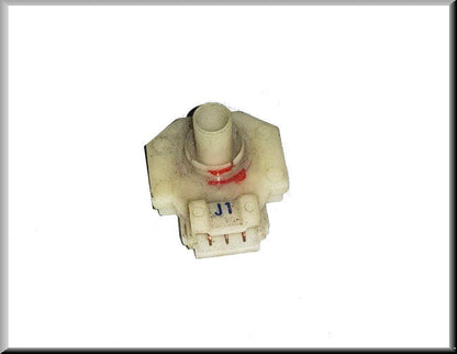 Electromagnetic switch central door locking – Renault 16 TS - TX – OEM 7700588691