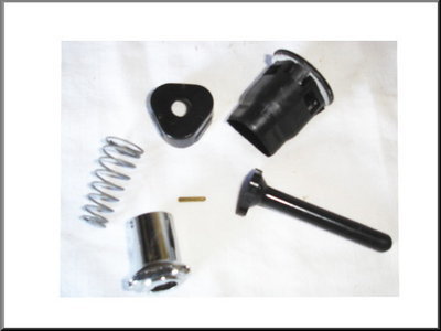 Tailgate lock push button – Renault 12 – OEM 7701453959
