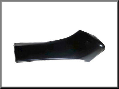 Pièce d'angle droite grille de ventilation (plastique) – Renault 12 – OEM 7700539629