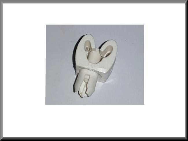 Remleiding benzineleiding klem (enkel) – Renault 12 – Renault 15 - Renault 17 - Renault 16 -  OEM 7703079008