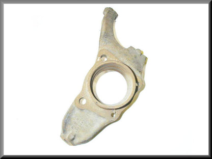 Fusee rechts – Renault 12 – OEM 7700555538