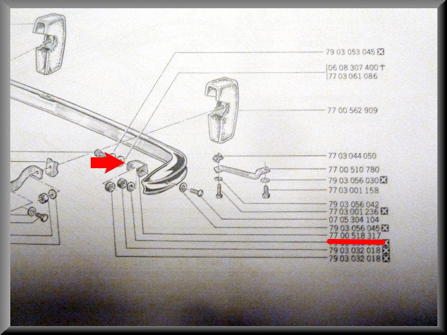 Support de pare-chocs arrière gauche – Renault 12 – OEM 7700518317