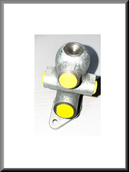 Hoofdremcilinder – Renault 12 – OEM 7700512828