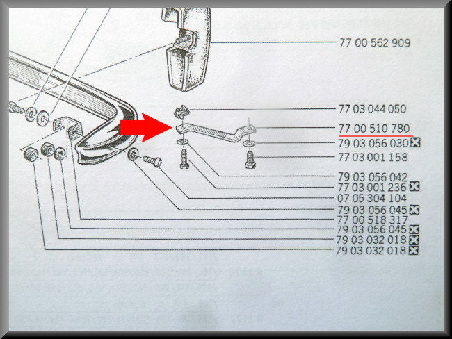 Support de pare-chocs arrière gauche – Renault 12 – OEM 7700510780