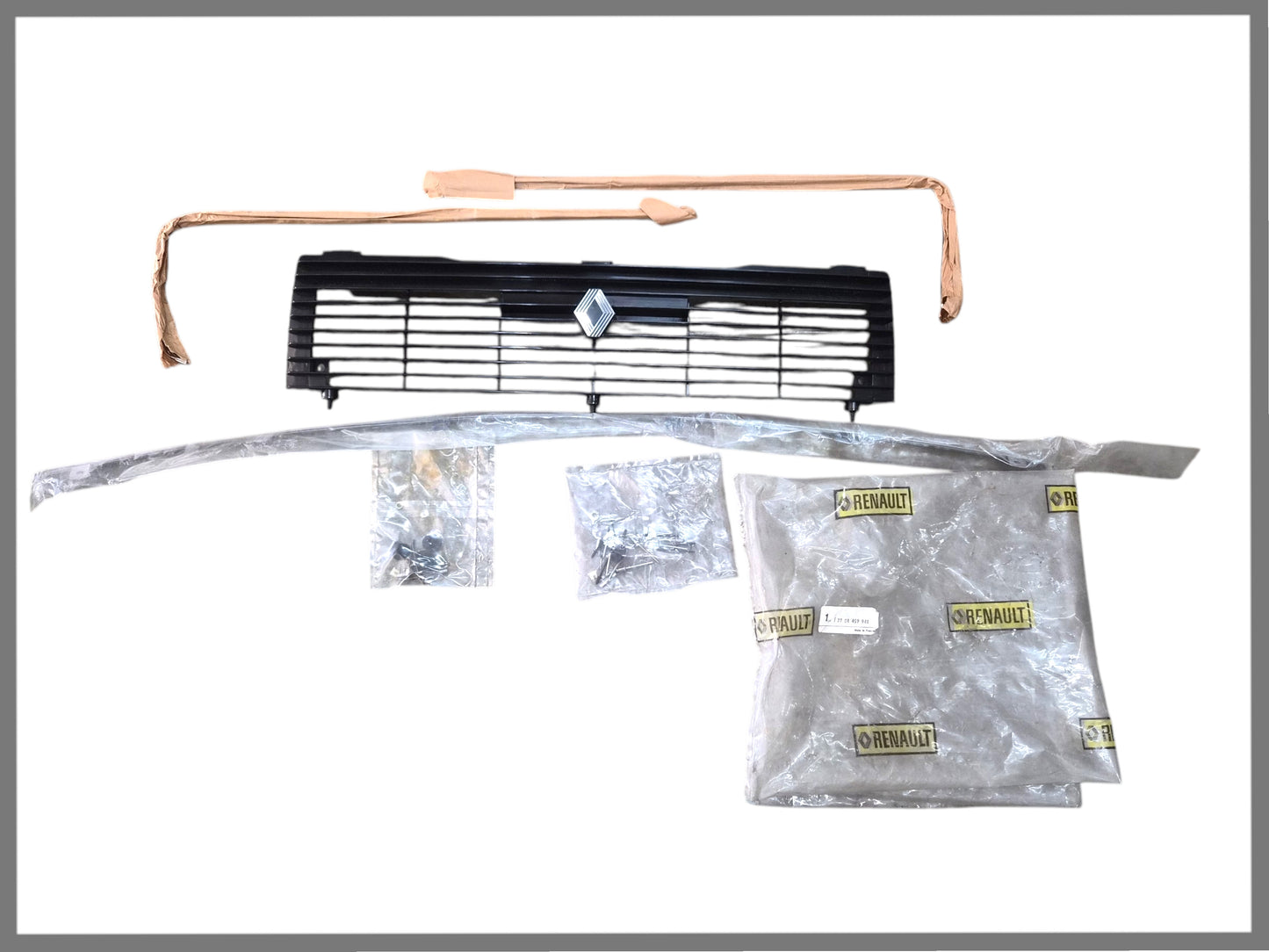 Grill-set compleet - Renault 14 - OEM 7701459941