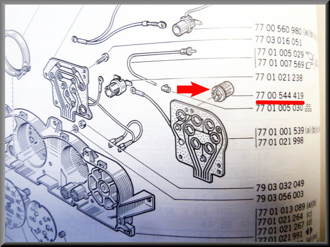 Montage tableau de bord – Renault 16 TX – OEM 7700544419