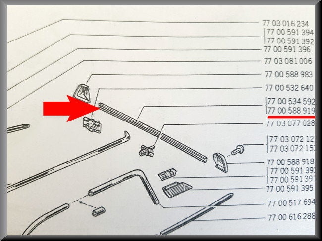 Achterklep lijst – Renault 12 – OEM 7700588919