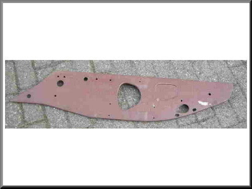 Chassisplaat links – Renault 16 – OEM 0256440900