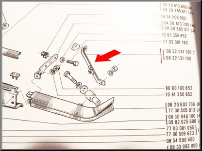 Support de pare-chocs avant gauche – Renault 16 – OEM 0832131100