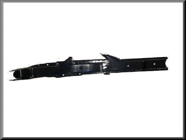 Longeron droit – Renault 12 – OEM 7700504211