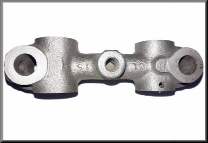 Rocker arm shaft support (with bore) – Renault 16 TX, TS – OEM 7701450290