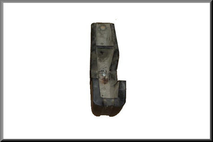 Bumper arrière droit (avec ouverture pour le jonc) – Renault 16 L, TS (premier type) – OEM 0830048400