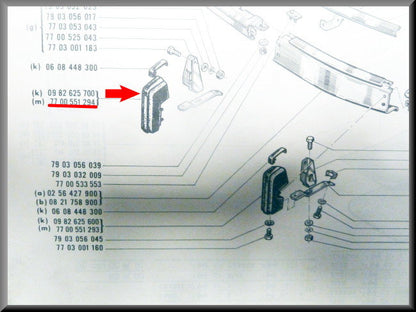 Bumper avant droit (avec logement pour le jonc) – Renault 16 TS – OEM 7700551294