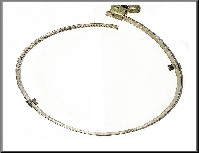 Agrafe cache carburateur – Renault 16 - Renault 12 - Renault 5 - Renault diverses – OEM 7703083048 / 7700511432