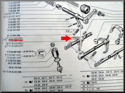 Gear selector fork 3rd 4th speed (4 and 5 speed) – Renault 16 – OEM 7701505569