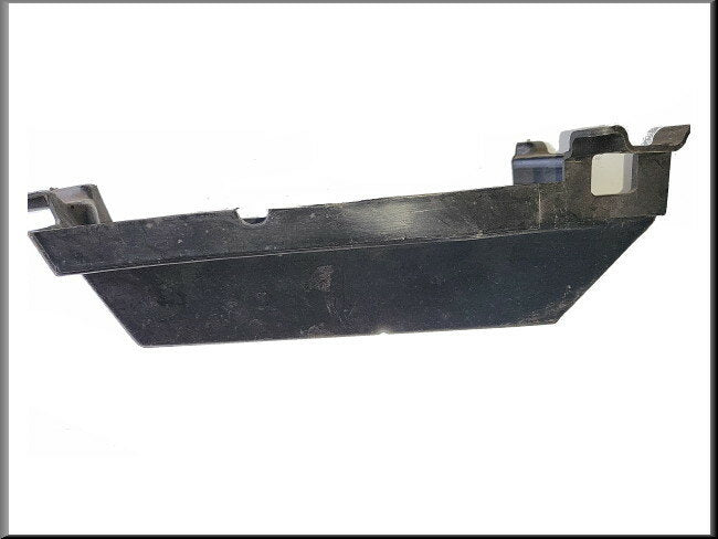 Afdekkap achterlicht rechts – Renault 16  tweede type – OEM 7700534124