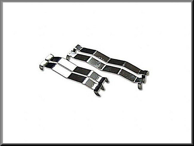 Jeu de ressorts de plaquettes de frein – Renault 12 – Renault 15 – Renault 16 – Renault divers – OEM 7701201308
