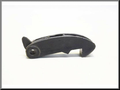 Onderste haak achterklepslot – Renault 12 – OEM 7700509886