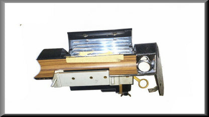 Onderdeel dashbord met asbak – Renault 16 (1150) – OEM 0855872100