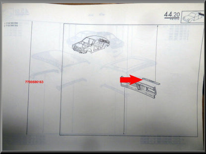 Bovenste hoekprofiel  – Renault 14 – OEM 7700586163 – NOS