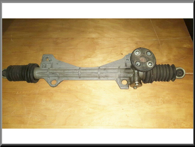 Steering box – Renault 14 – OEM 7943010105 – NOS